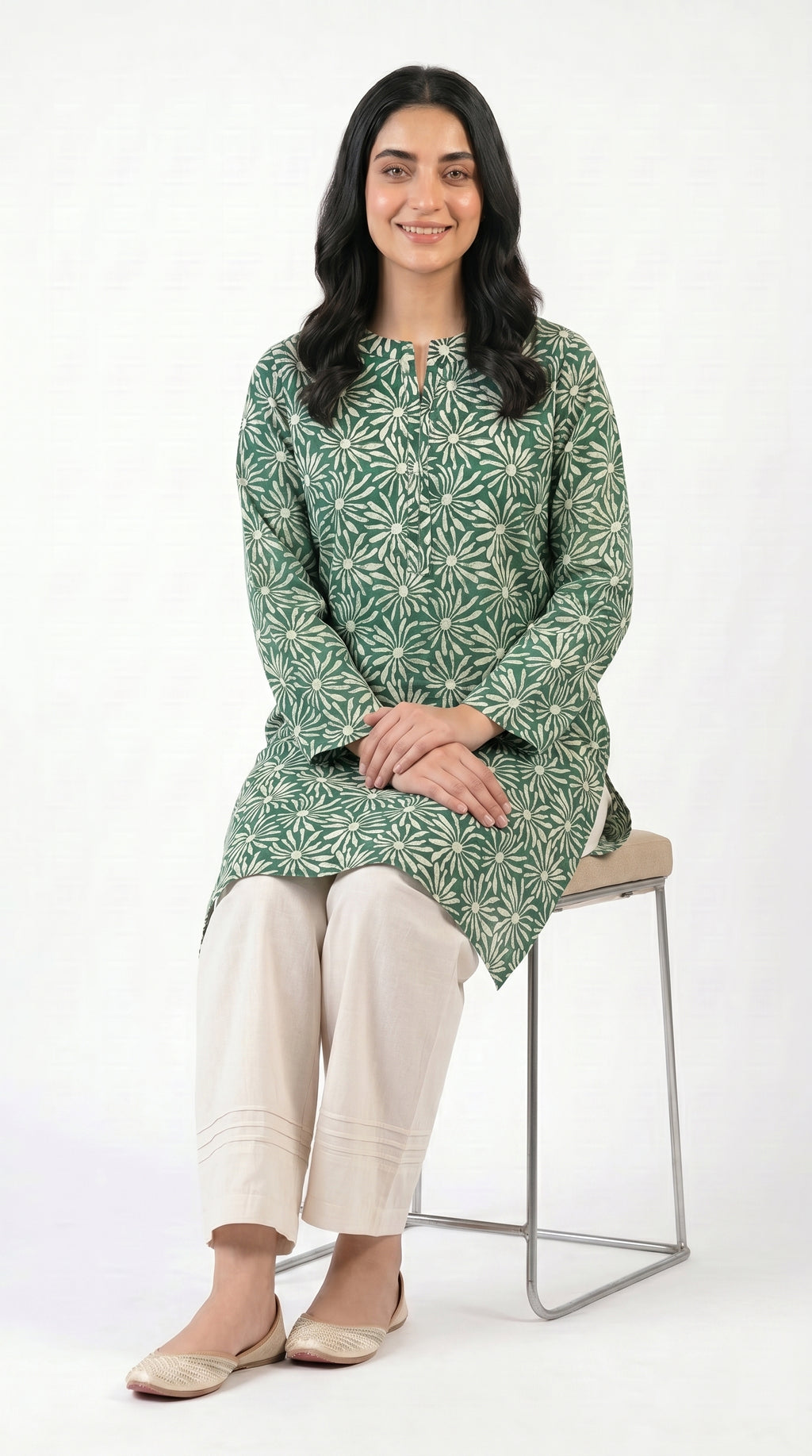 Emerald Daisy Print Kurta Trouser Set for Women