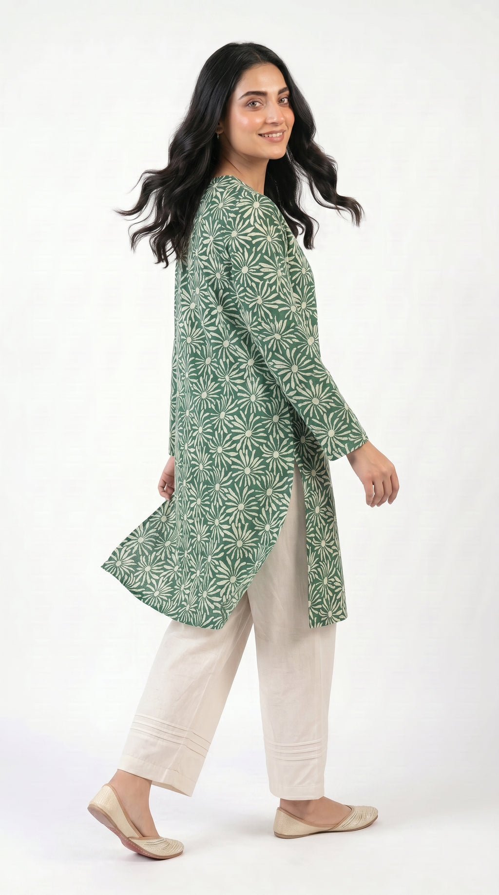 Emerald Daisy Print Kurta Trouser Set for Women