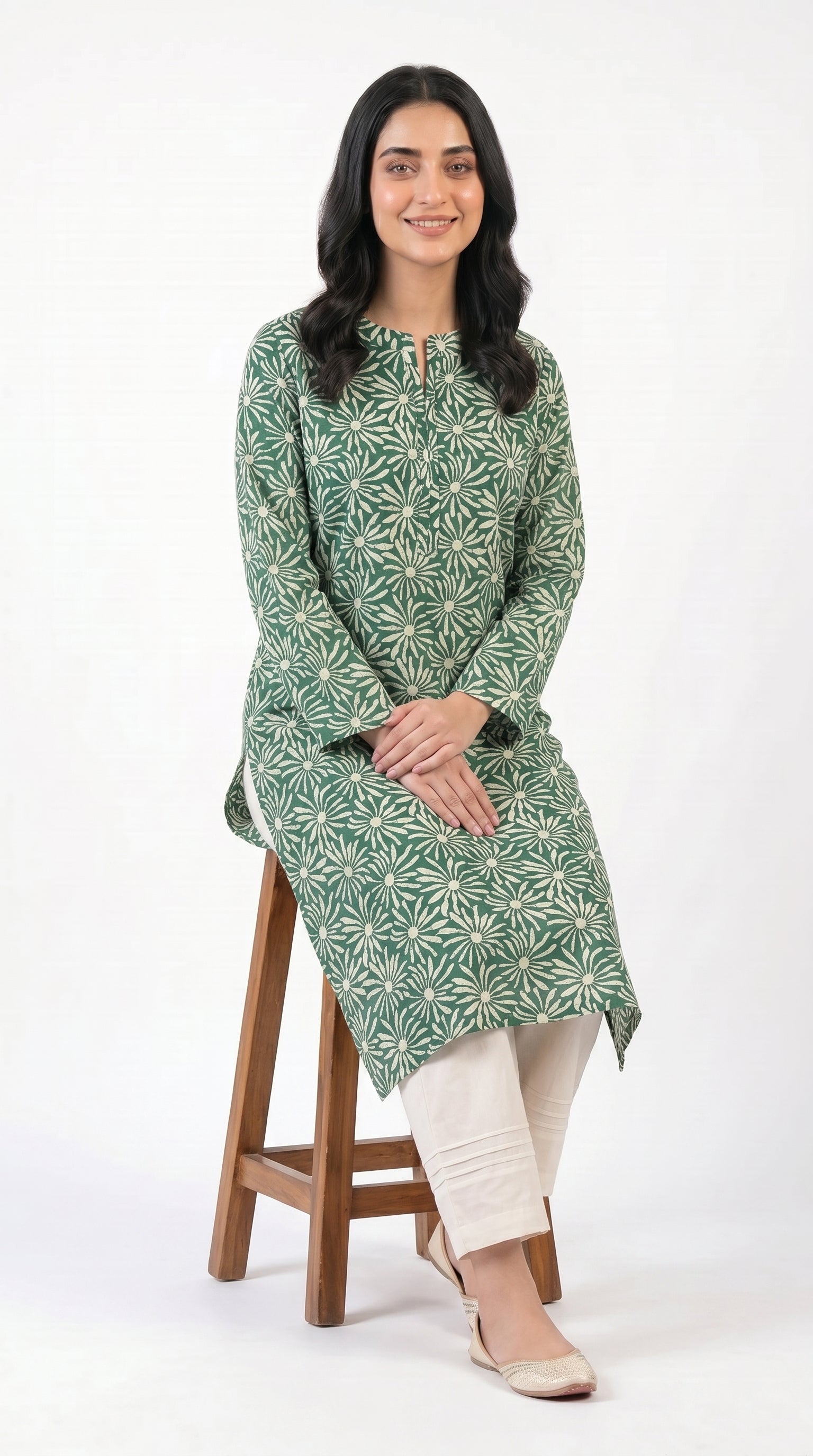 Emerald Daisy Print Kurta Trouser Set for Women