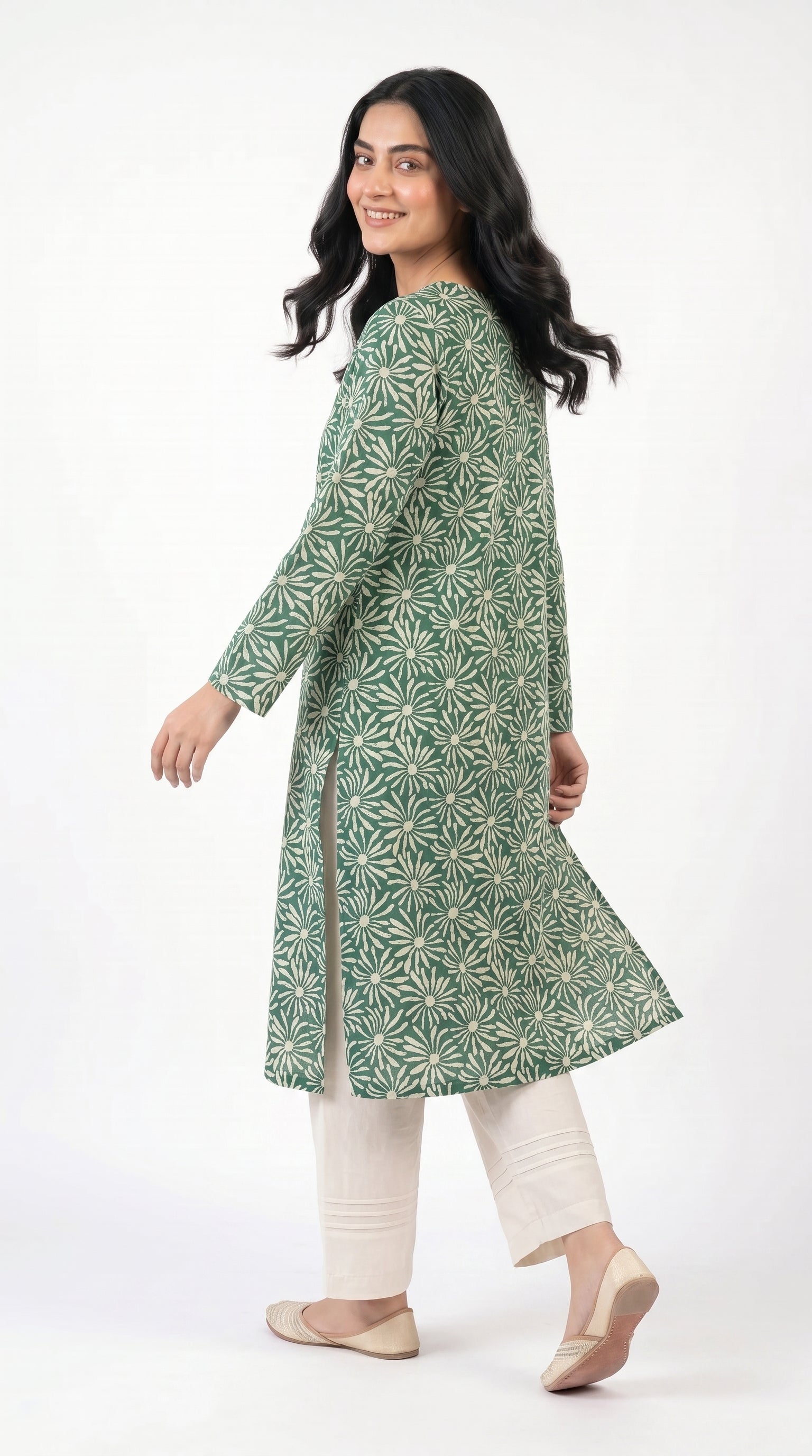 Emerald Daisy Print Kurta Trouser Set for Women